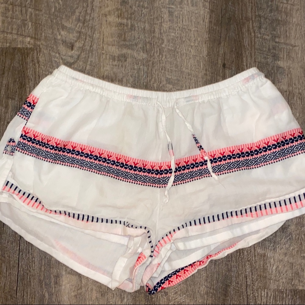 Multicolored striped shorts Size L